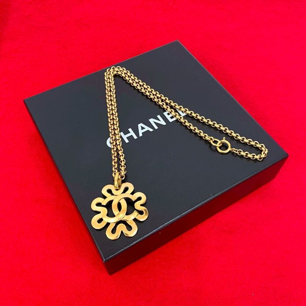 Chanel Coco Mark Necklace - Picture 1 of 8